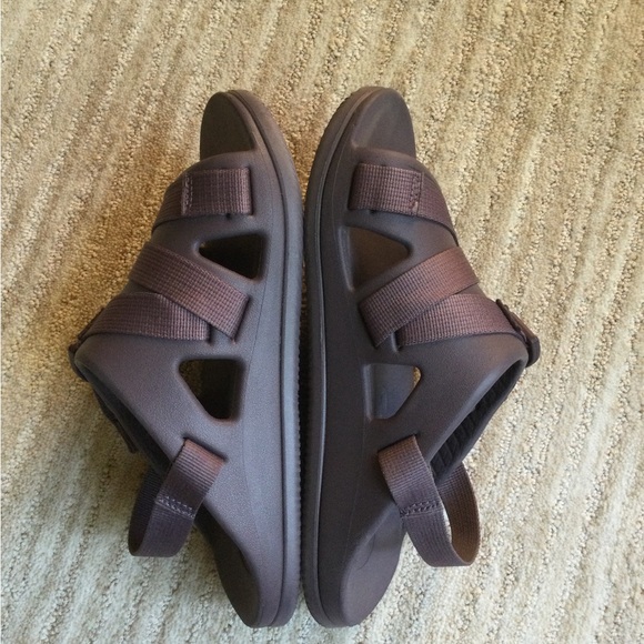 Like New: Chaco Women's Chillos Sport Sandal Sparrow | Brown Size 8 - Picture 11 of 16